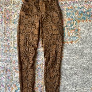 Varley workout leggings